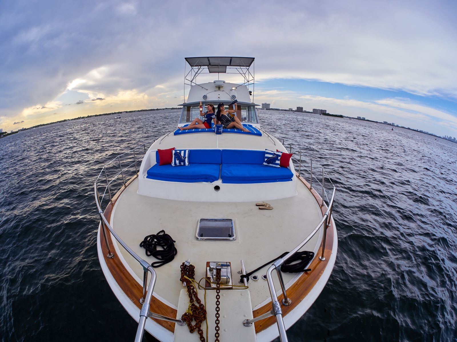 Chris-Craft 