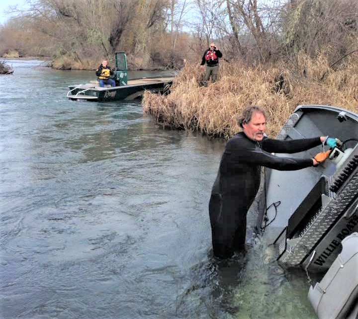 What Should You Do If Your Small Craft Capsizes in Swift Water? Essential Survival Tips
