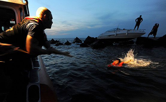 When Is a Boat Operator Required to Assist Anyone Injured in an Accident: Key Responsibilities Explained