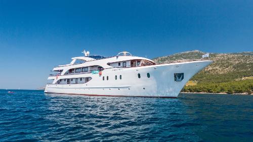 Cruise Ship