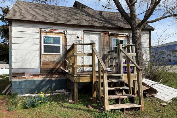 Is living aboard a boat really a reasonable alternative to buying home