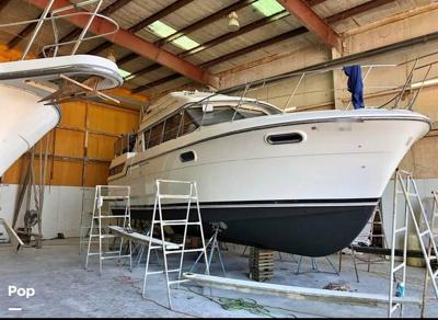 Carver 3807 Aft Cabin Motoryacht