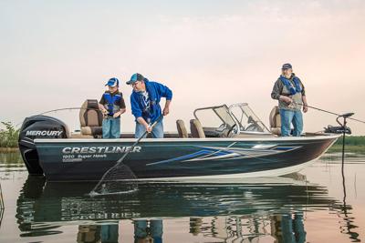 Crestliner 1950 Super Hawk