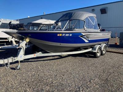 Crestliner 2050 Authority