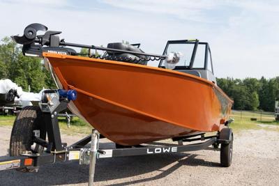 Lowe FM 1625 WT