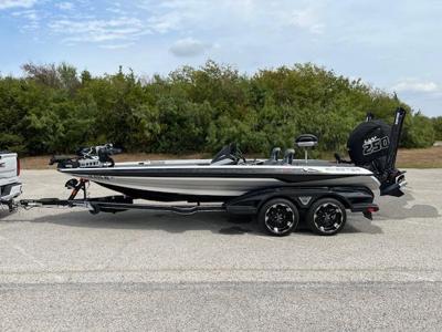 Skeeter FXR20