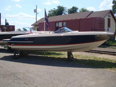 Chris-Craft Launch 23