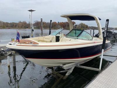 Chris-Craft Launch 25 GT