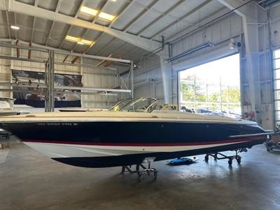 Chris-Craft Launch 27