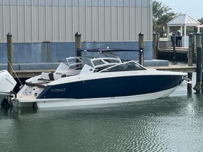 Cobalt R6 Outboard