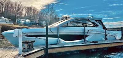 Cruisers Yachts 42 GLS