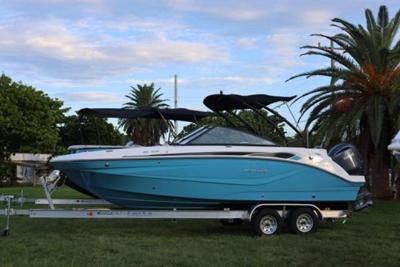 Hurricane SunDeck 235 OB