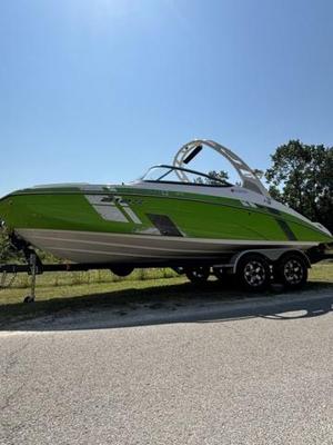 Yamaha Boats 212XE