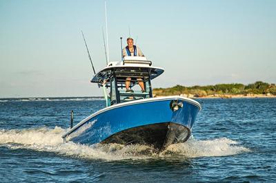 Everglades 273 Center Console