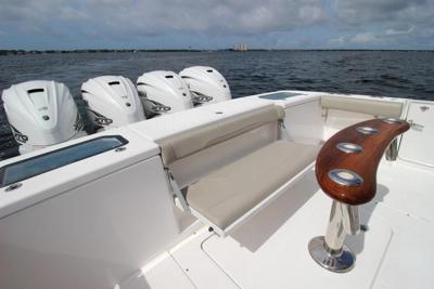 Everglades 435 CC