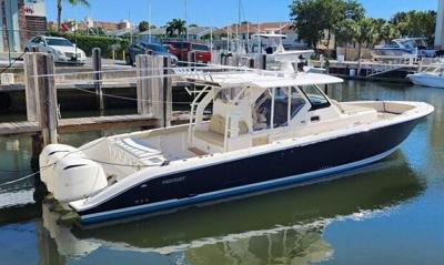 Pursuit S 408 Sport