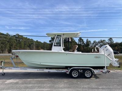 Sea Hunt Ultra 245SE