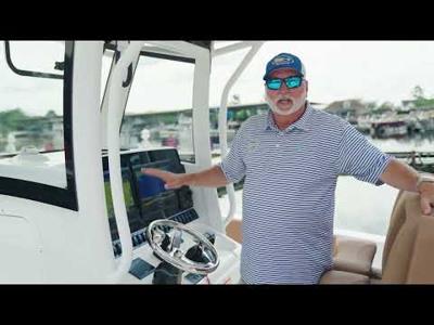 Sea Hunt Ultra 305 SE
