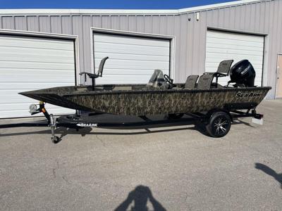 SeaArk Shadow 18 SC