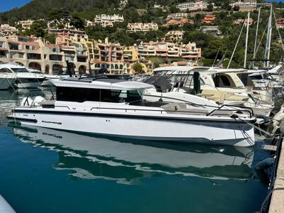 Axopar 37 XC CROSS CABIN