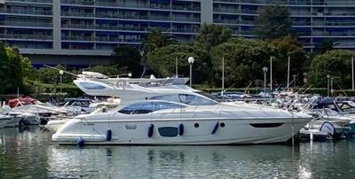 Azimut 47 Fly