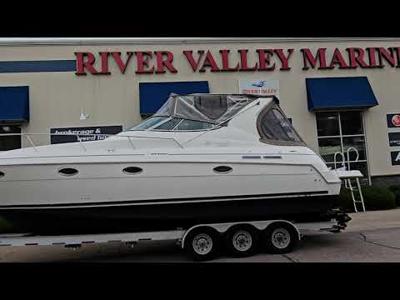 Cruisers Yachts 3375 Express