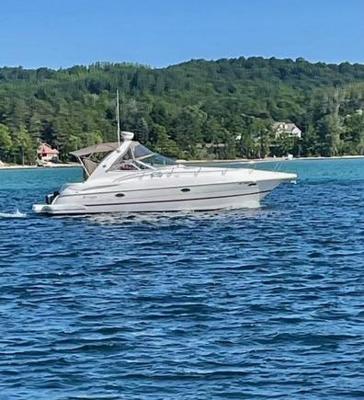 Cruisers Yachts 340 Express
