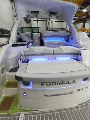 Formula 40 Cruiser