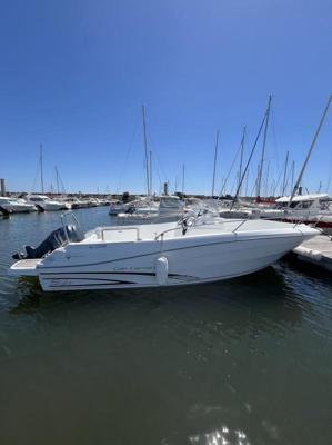 Jeanneau Cap Camarat 7.5 CC