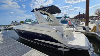 Monterey 330 Sport Yacht