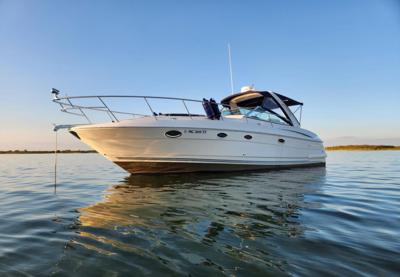Monterey 350 Sport Yacht
