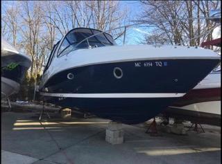 Rinker 290 Express Cruiser
