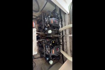 Rinker Fiesta Vee 312