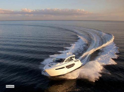Cruisers Yachts 42 Cantius