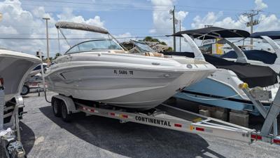 Crownline Eclipse E235 XS