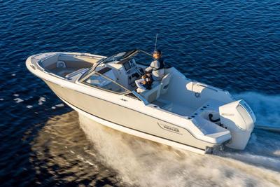 Boston Whaler 210 Vantage