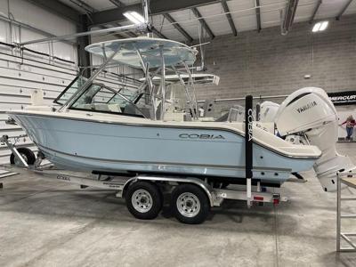 Cobia 240 DC
