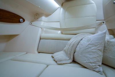Grady-White Freedom 325