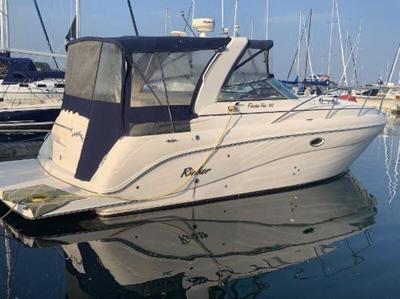 Rinker 312 Fiesta Vee