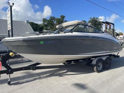 Yamaha Boats 242 Limited E