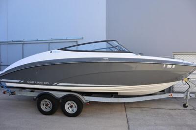 Yamaha Boats 242 LTD