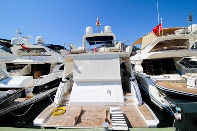 Azimut 66 FLY