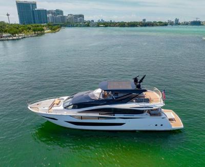 Sunseeker 88 Yacht
