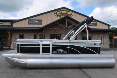 Bennington 20 SVL