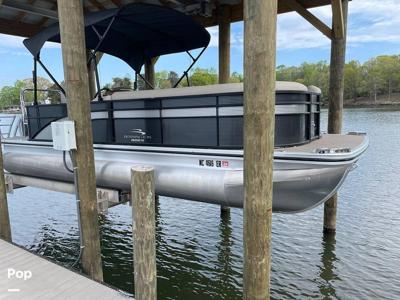 Bennington 22 SLX