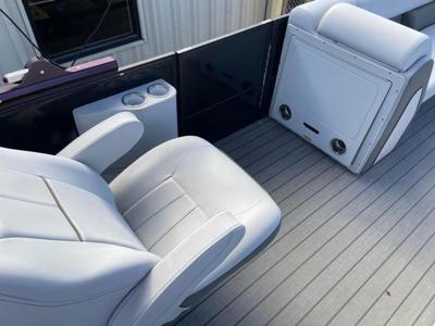 Bentley Pontoons Elite 253 Admiral