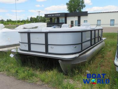 Bentley Pontoons Legacy 200 Navigator Quad Lounge Pontoon   Honda 4