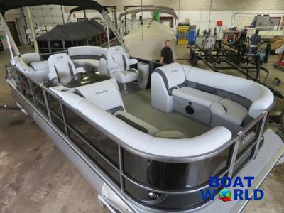 Bentley Pontoons Legacy 220 Navigator Quad Lounge Pontoon   Honda 4