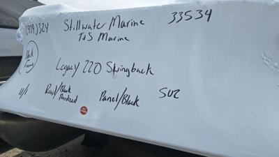 Bentley Pontoons Legacy 220 Swingback