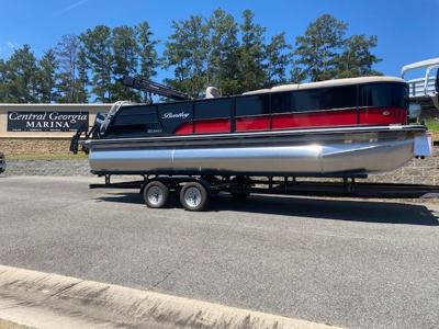 Bentley Pontoons Legacy 223 Swingback 3 4 Tube